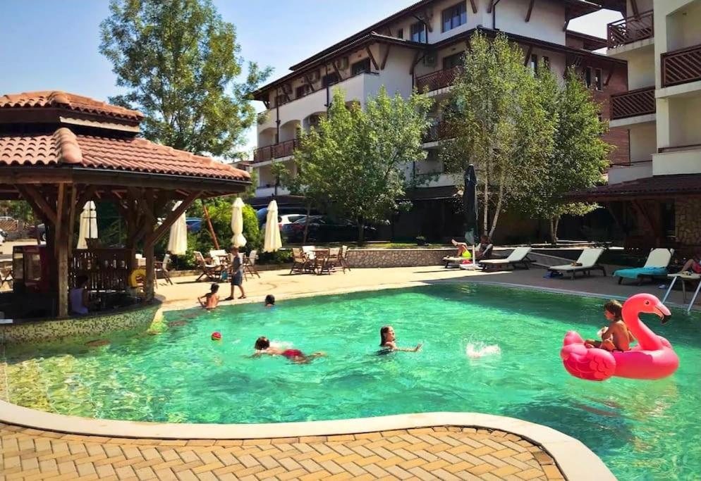 Apartament Studio Comfort Primorsko Mm Complex Екстериор снимка