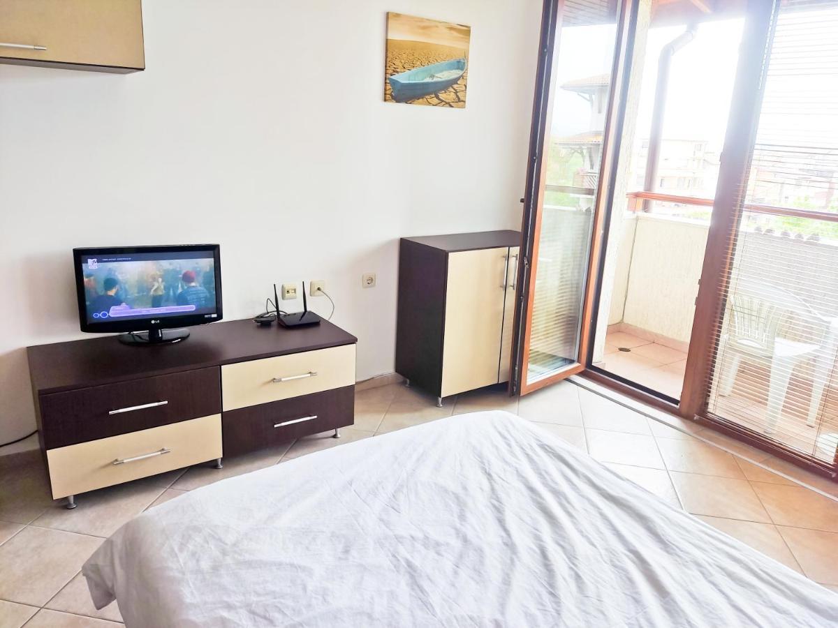 Apartament Studio Comfort Primorsko Mm Complex Екстериор снимка